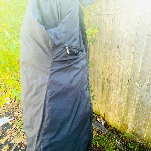 Patagonia downtown loft down hooded parka for women - Picture 6 of 9